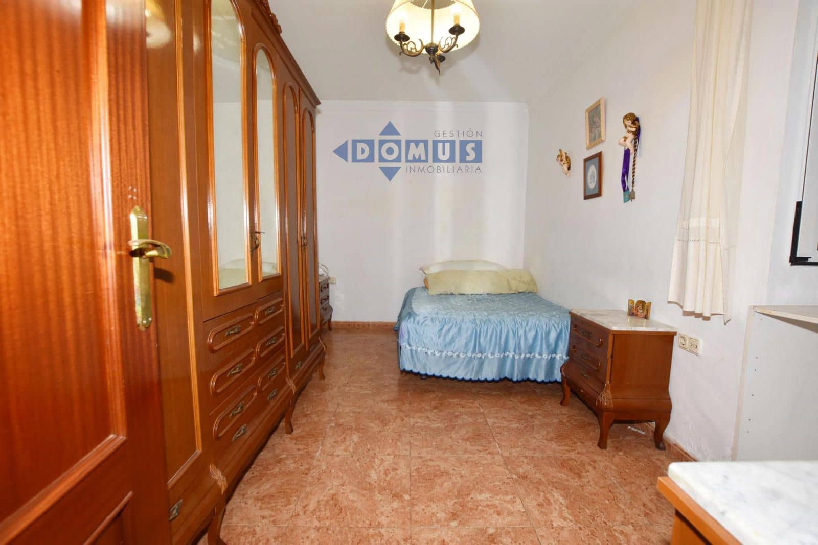 7 soveværelse Villa til salg i Ronda med garage - € 170.000 (Ref: 9880285)