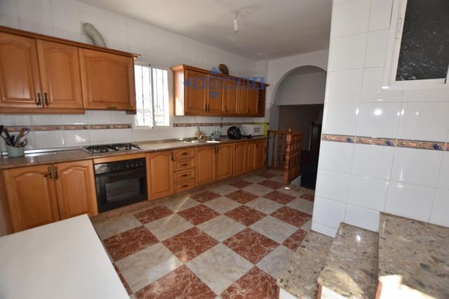 7 soveværelse Villa til salg i Ronda med garage - € 170.000 (Ref: 9880285)