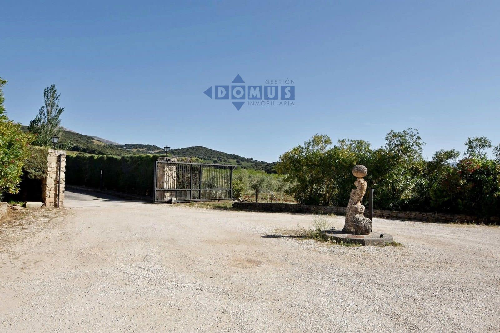 16 sovrum Finca/Hus på landet till salu i Ronda med garage - 3 000 000 € (Ref: 9883550)