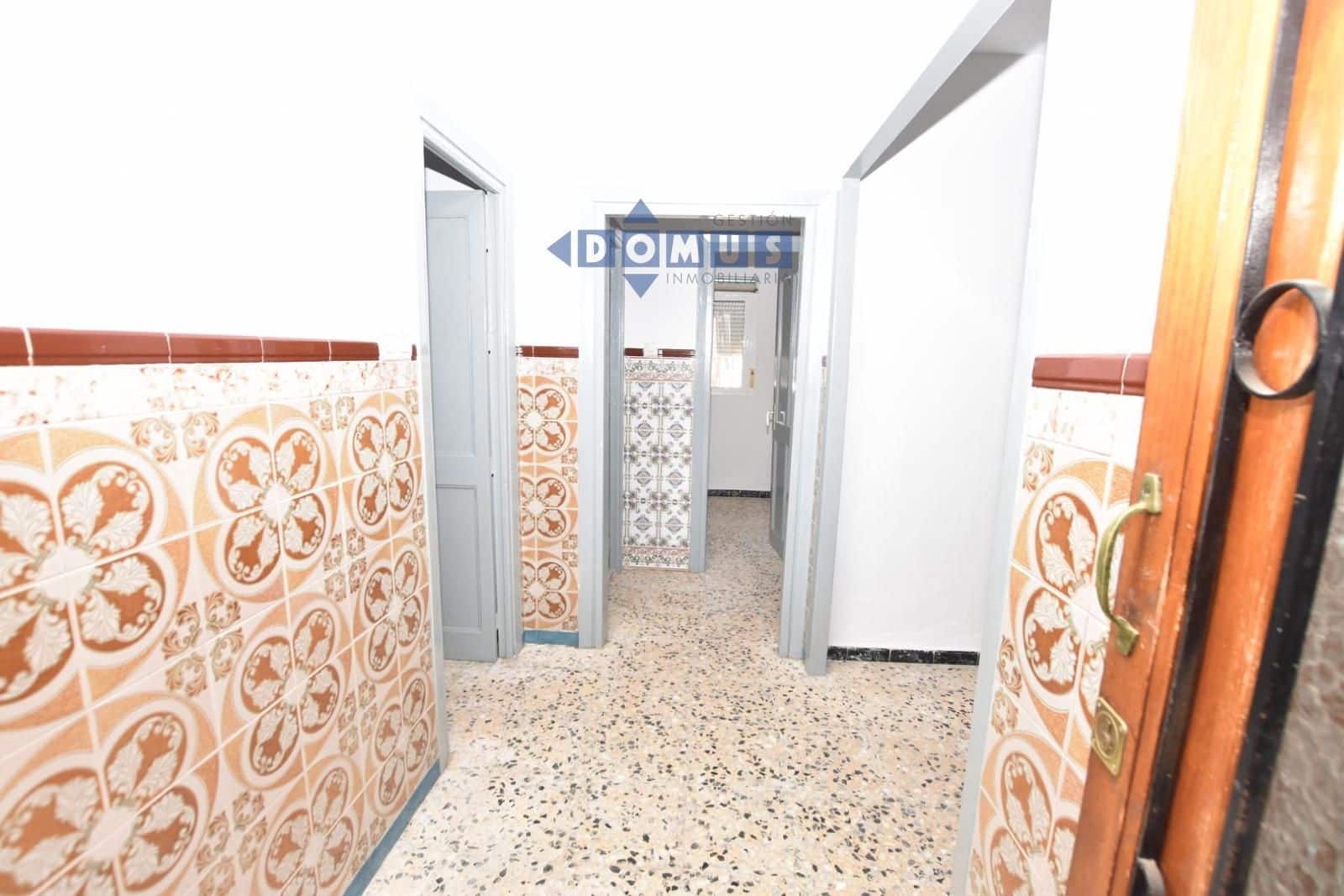 Chalet de 3 habitaciones en Ronda en venta - 180.000 € (Ref: 9893046)