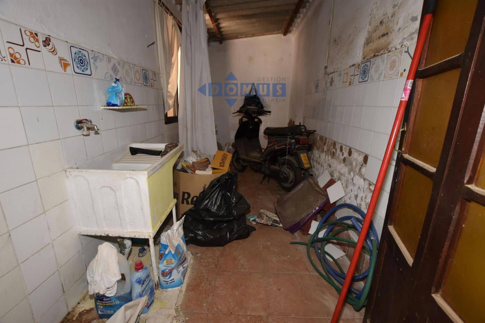 Chalet de 3 habitaciones en Ronda en venta - 180.000 € (Ref: 9893046)