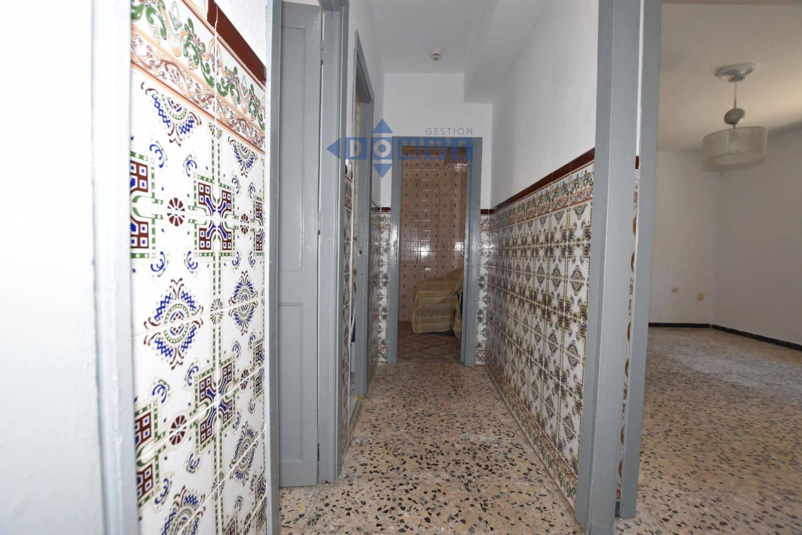 Chalet de 3 habitaciones en Ronda en venta - 180.000 € (Ref: 9893046)