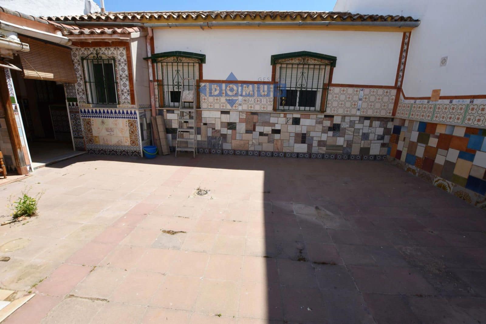 Chalet de 3 habitaciones en Ronda en venta - 180.000 € (Ref: 9893046)