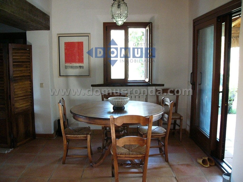 2 bedroom Finca/Country House for sale in Jubrique - € 550,000 (Ref: 9895466)