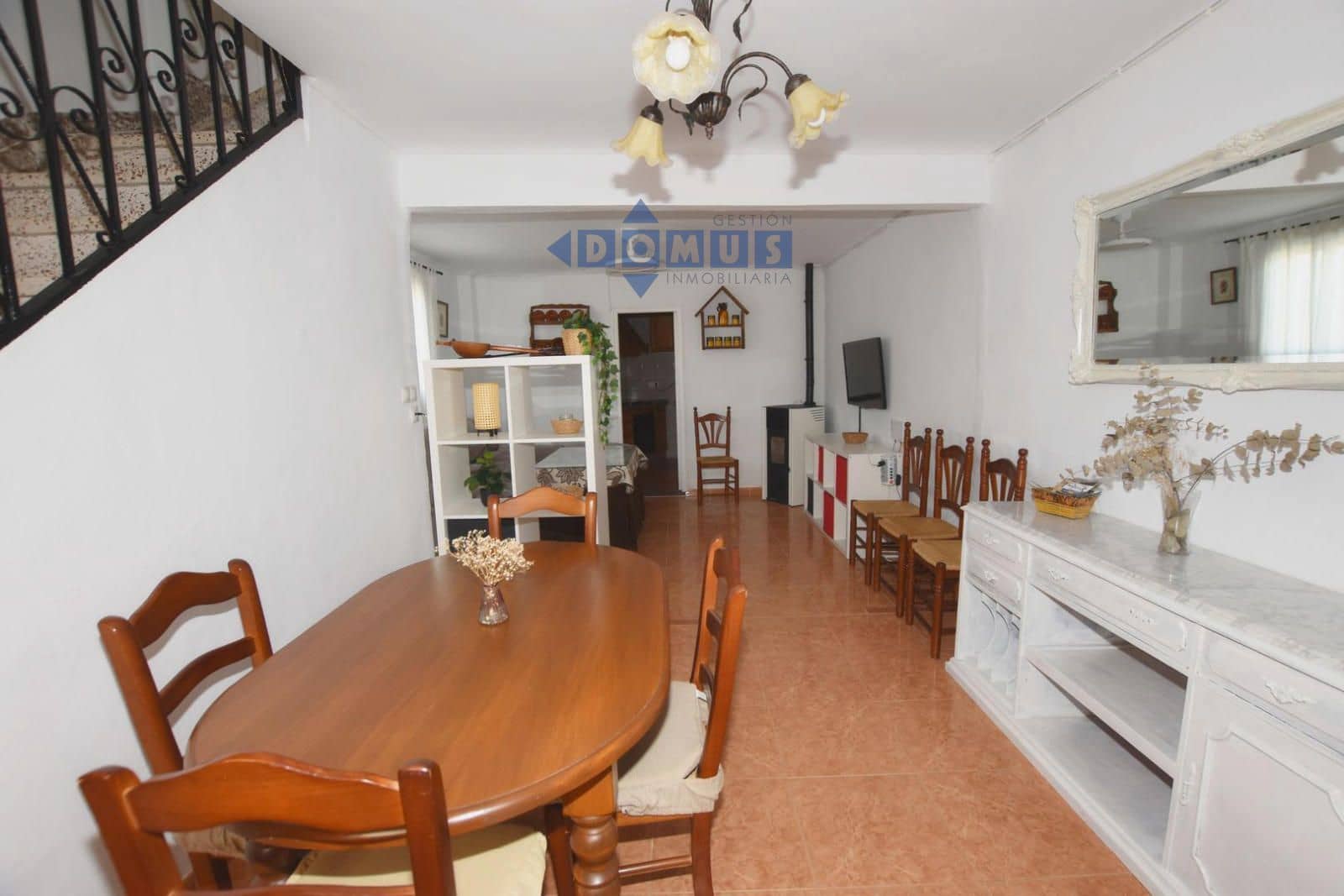 2 bedroom Villa for sale in Cuevas del Becerro - € 110,000 (Ref: 9924845)