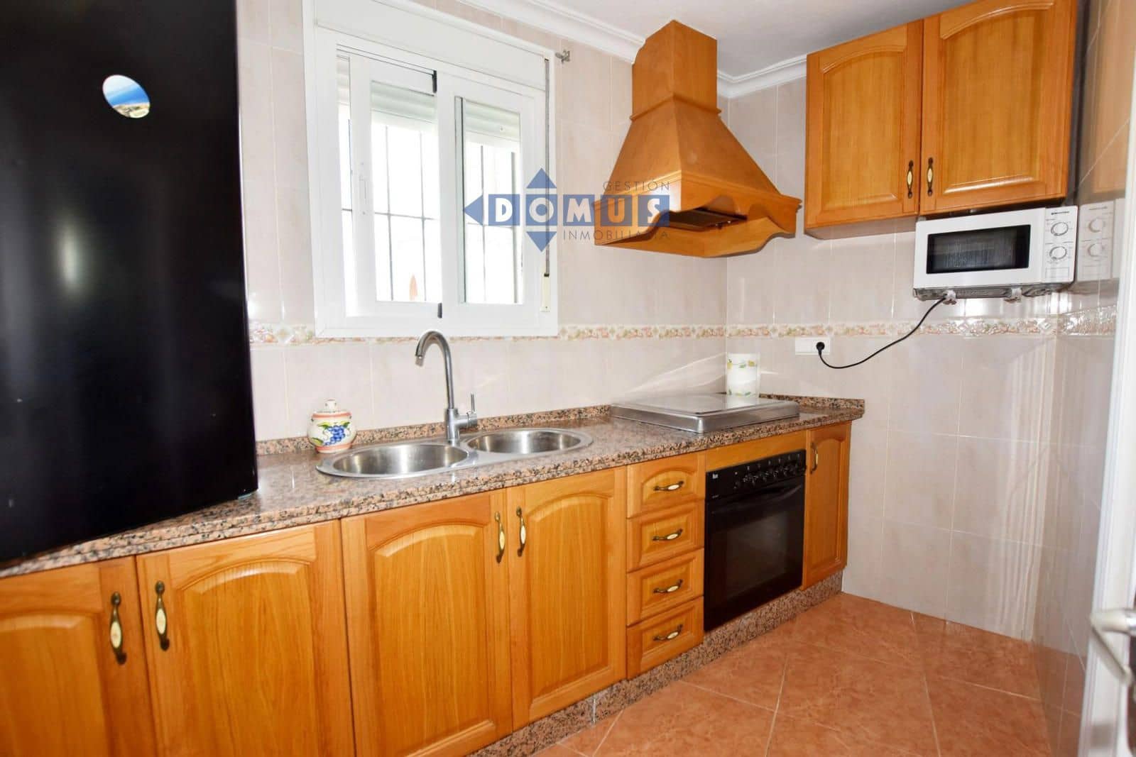 2 bedroom Villa for sale in Cuevas del Becerro - € 110,000 (Ref: 9924845)