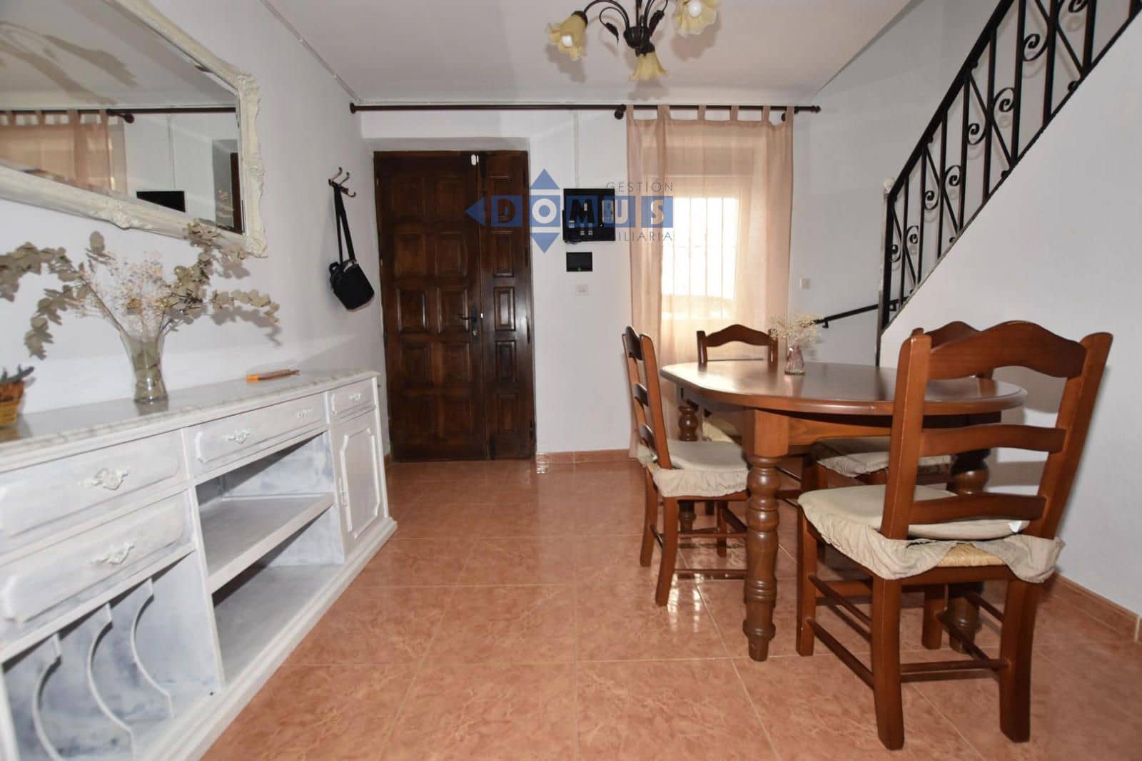 2 bedroom Villa for sale in Cuevas del Becerro - € 110,000 (Ref: 9924845)