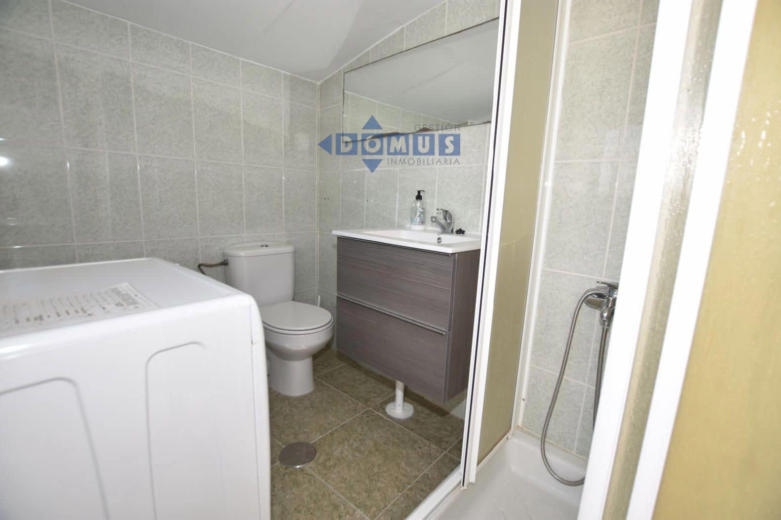 2 bedroom Villa for sale in Cuevas del Becerro - € 110,000 (Ref: 9924845)
