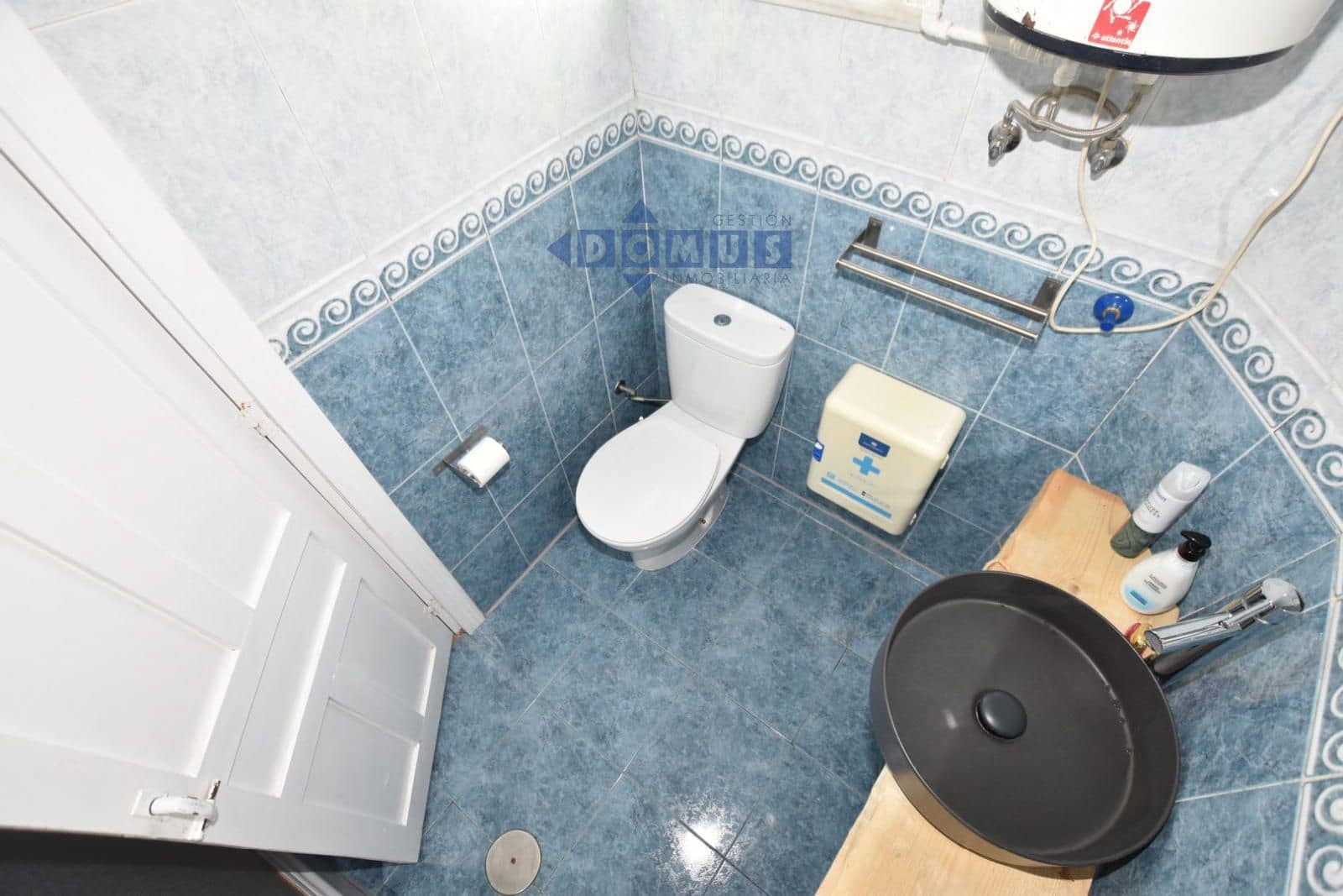 2 bedroom Villa for sale in Cuevas del Becerro - € 110,000 (Ref: 9924845)