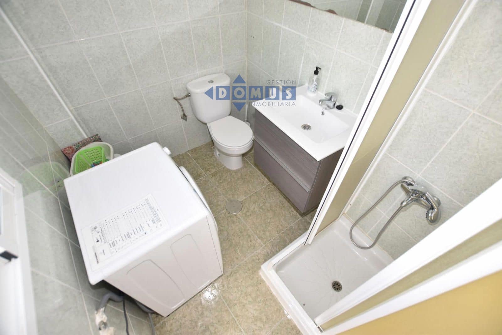 2 bedroom Villa for sale in Cuevas del Becerro - € 110,000 (Ref: 9924845)