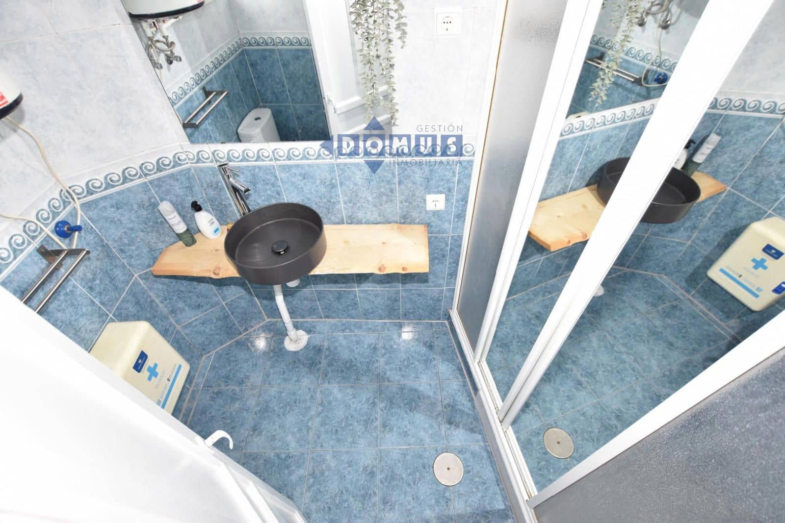 2 bedroom Villa for sale in Cuevas del Becerro - € 110,000 (Ref: 9924845)