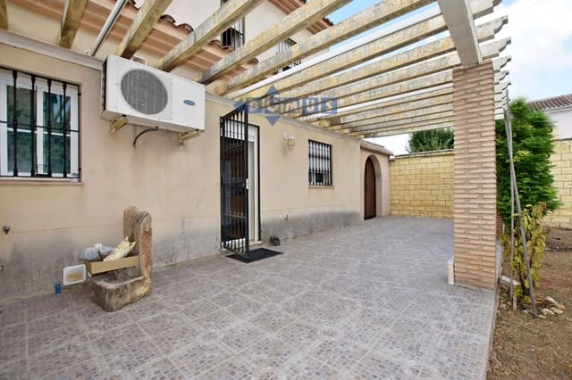4 soverom Villa til salgs i Ronda med svømmebasseng garasje - € 370 000 (Ref: 9935176)