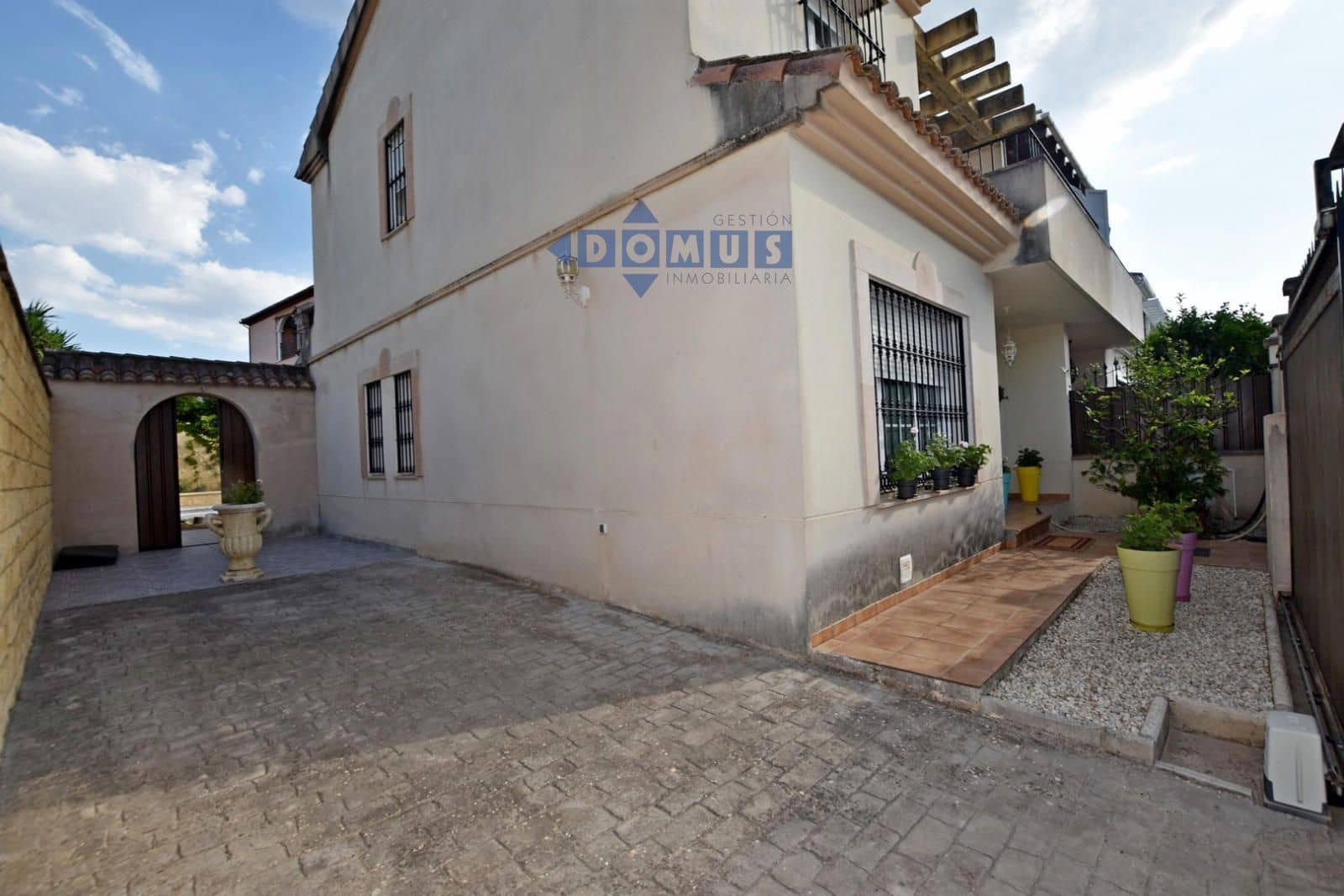 4 soverom Villa til salgs i Ronda med svømmebasseng garasje - € 370 000 (Ref: 9935176)
