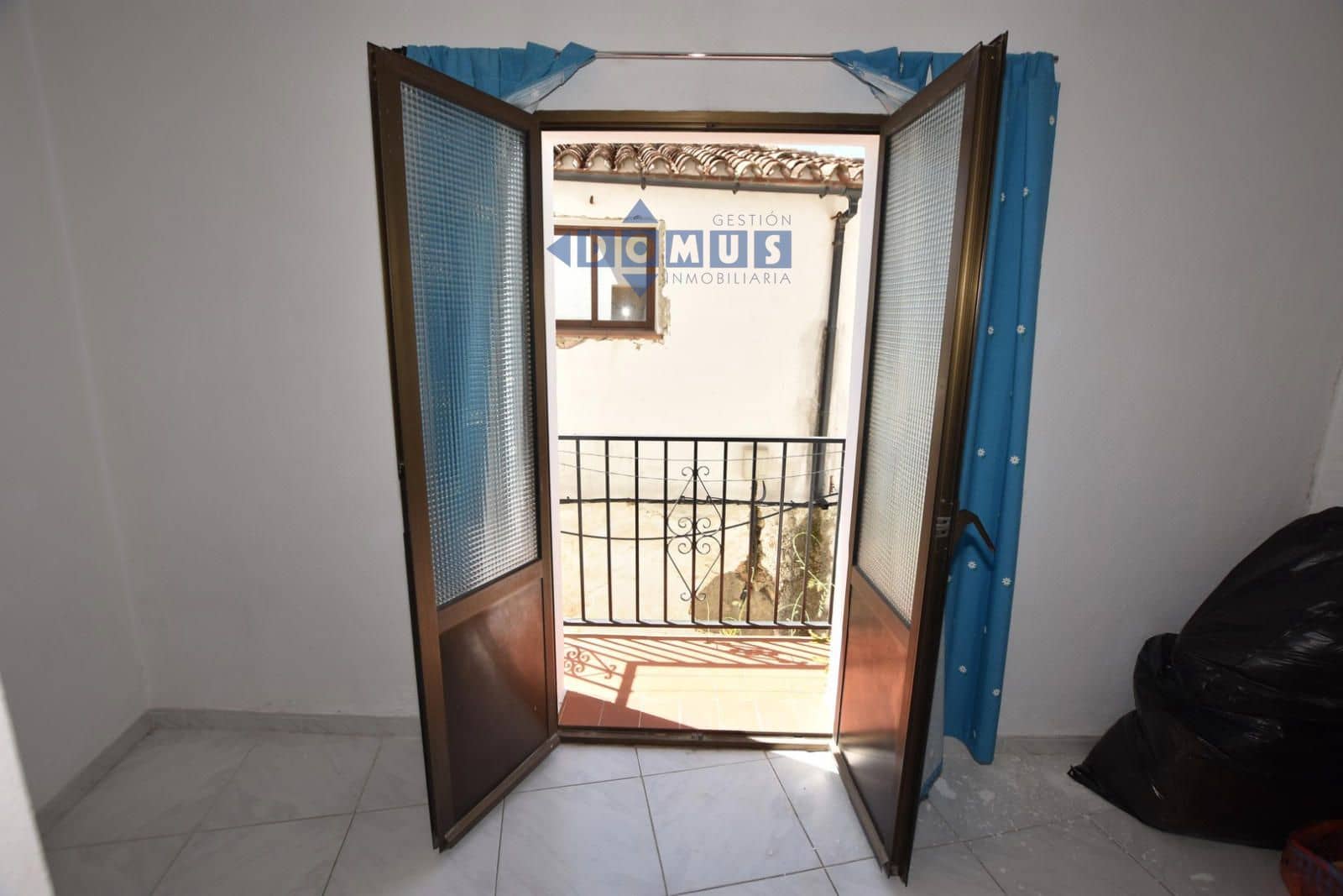 Piso de 2 habitaciones en Algatocín en venta - 54.000 € (Ref: 9946818)