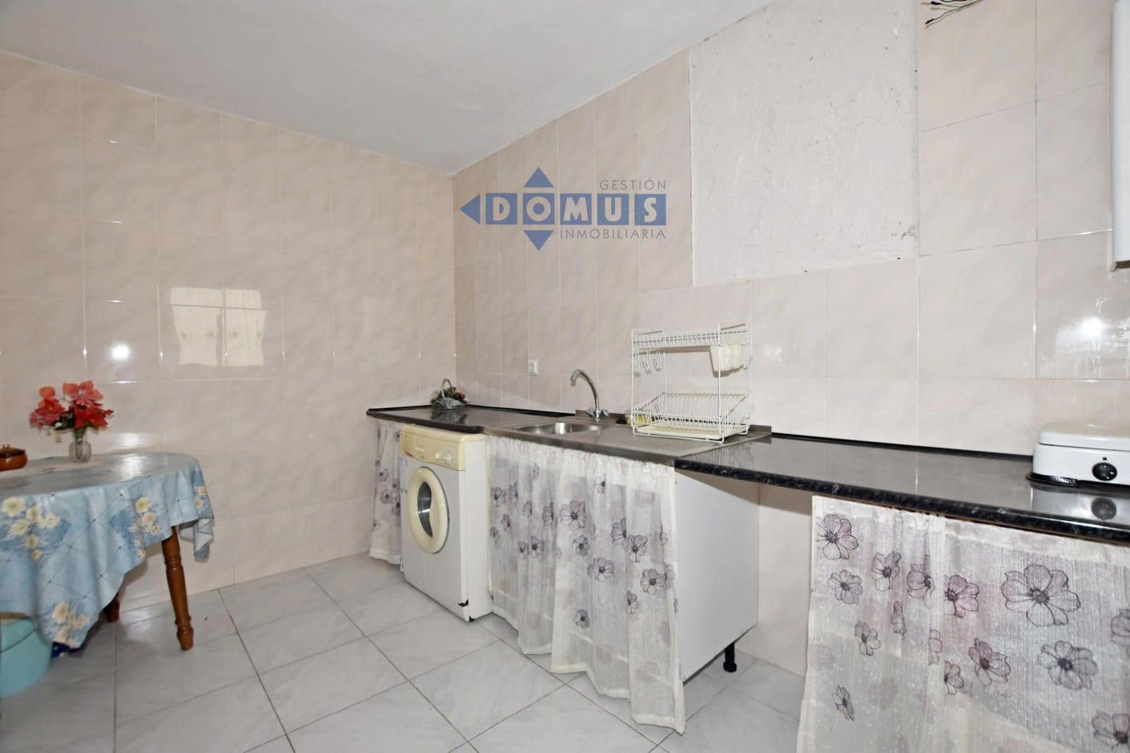 Piso de 2 habitaciones en Algatocín en venta - 54.000 € (Ref: 9946818)