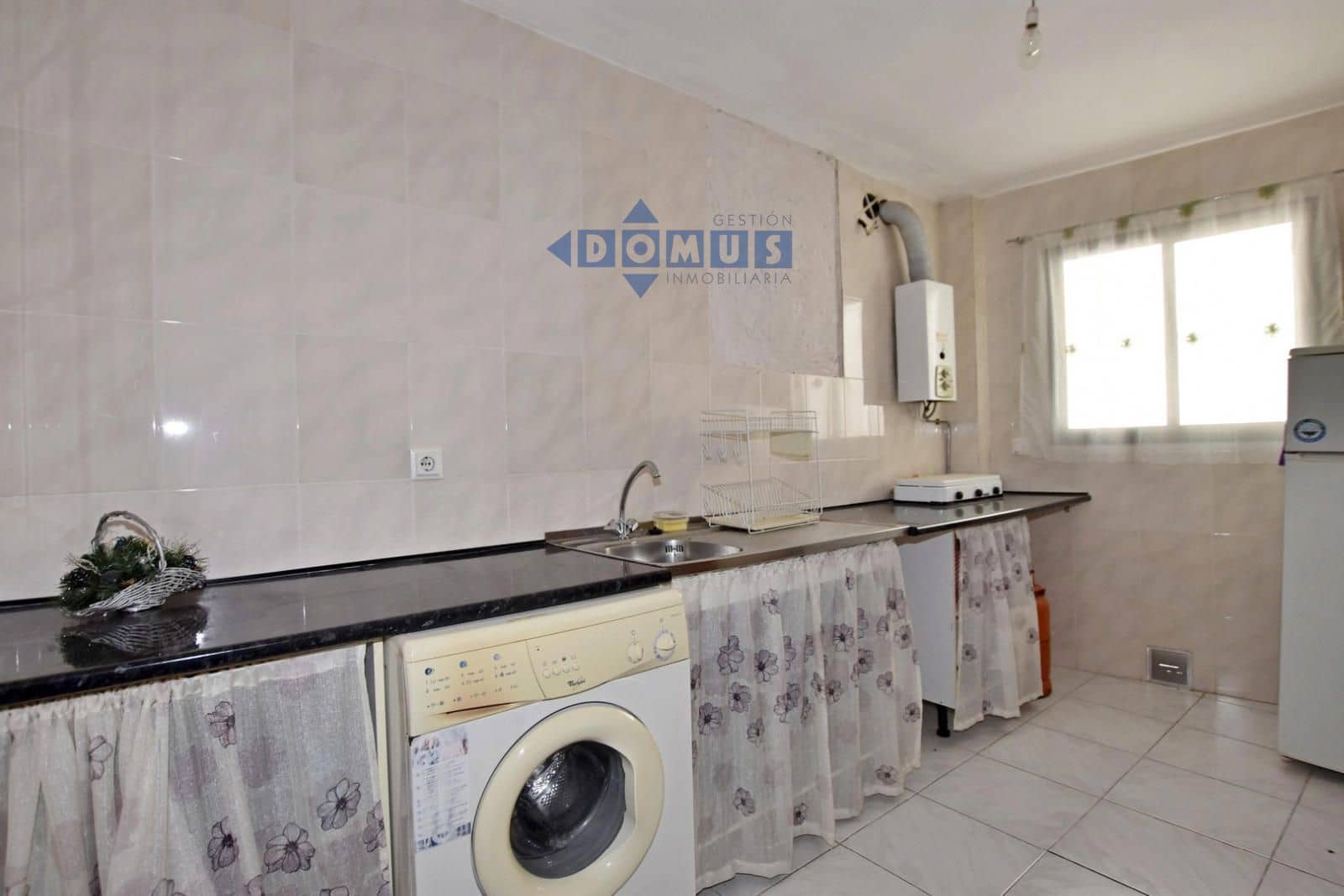 Piso de 2 habitaciones en Algatocín en venta - 54.000 € (Ref: 9946818)