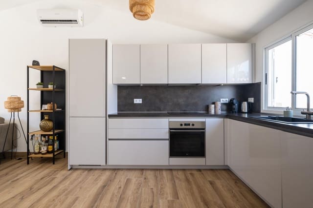 2 sypialnia Dom szeregowy na sprzedaż w Playa del Inglés, San Bartolomé de Tirajana - 469 000 € (Ref: 10005573)