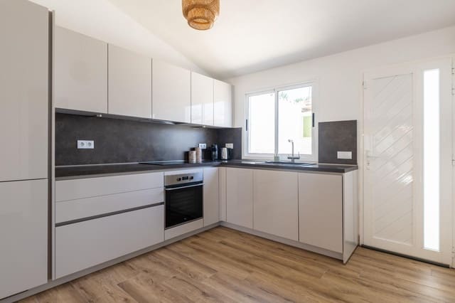 2 sypialnia Dom szeregowy na sprzedaż w Playa del Inglés, San Bartolomé de Tirajana - 469 000 € (Ref: 10005573)