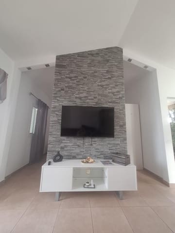 1 slaapkamer Bungalow te huur in Playa del Inglés, San Bartolomé de Tirajana met zwembad - € 1.500 (Ref: 10086432)