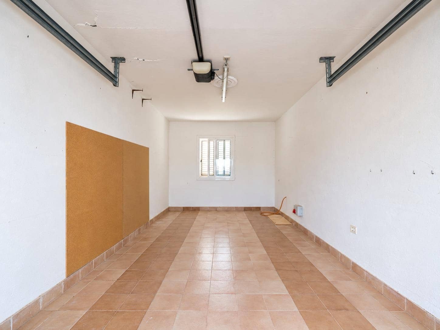 5 bedroom Villa for sale in Montana la Data with pool garage - € 750,000 (Ref: 10173882)