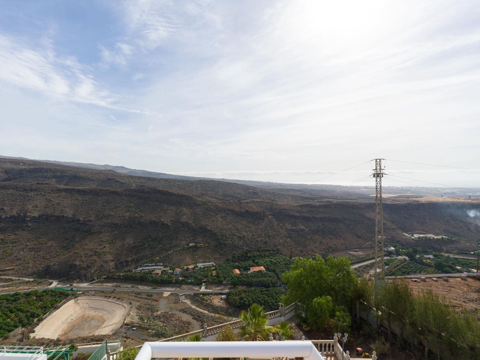 5 bedroom Villa for sale in Montana la Data with pool garage - € 750,000 (Ref: 10173882)