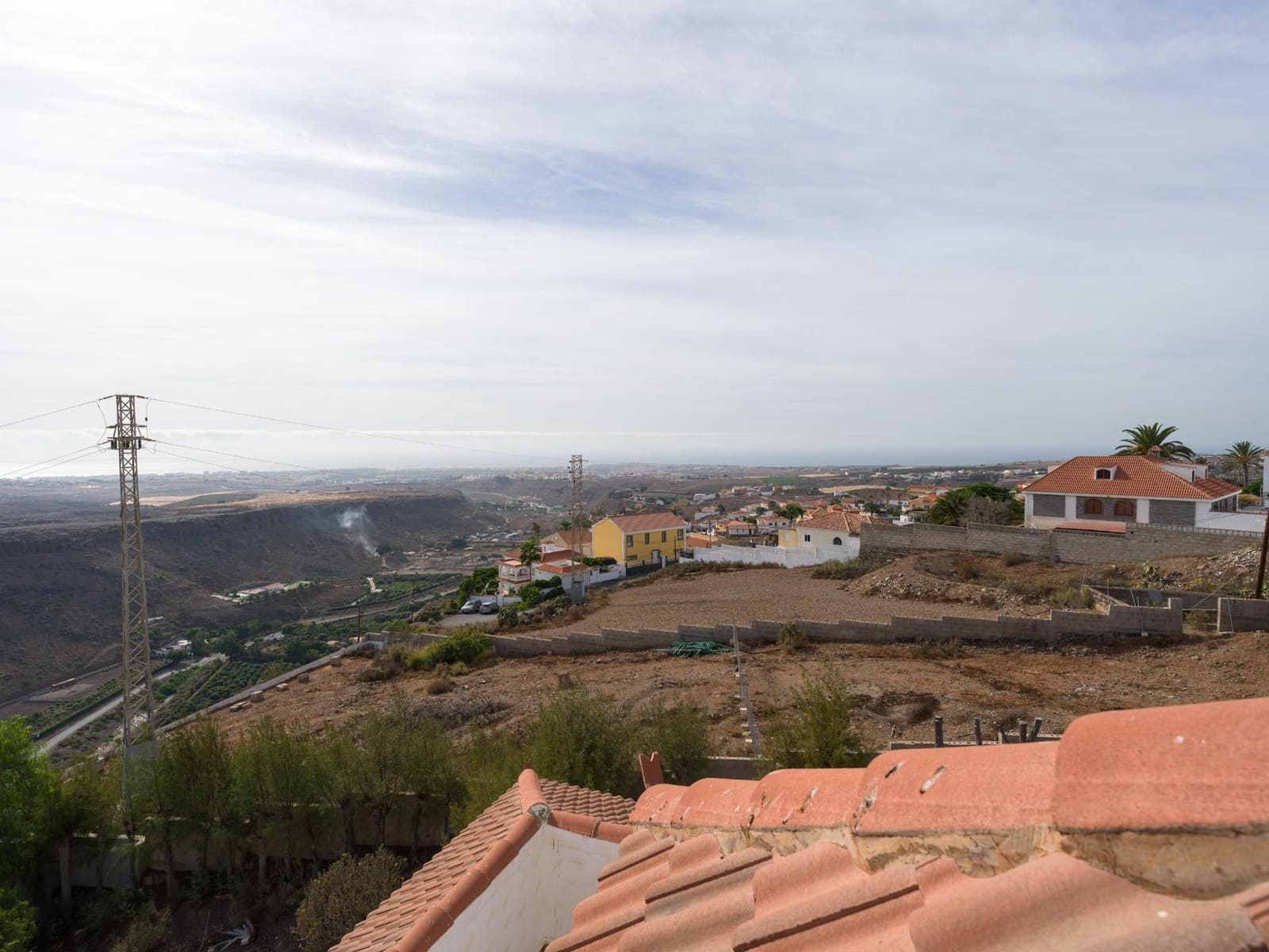 5 bedroom Villa for sale in Montana la Data with pool garage - € 750,000 (Ref: 10173882)