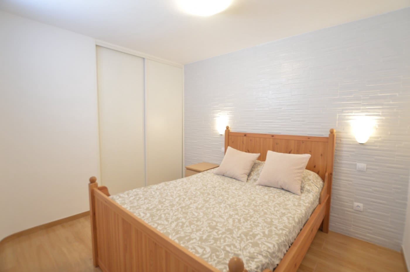 Apartamento de 1 habitación en Playa del Aguila en alquiler con piscina - 1.000 € (Ref: 4297306)