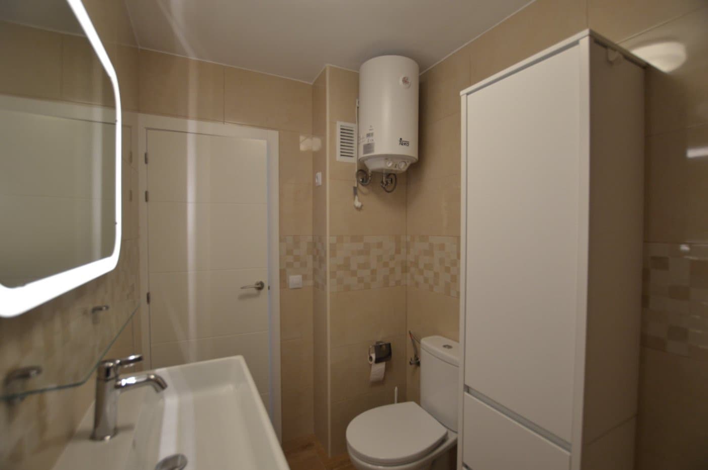 Apartamento de 1 habitación en Playa del Aguila en alquiler con piscina - 1.000 € (Ref: 4297306)