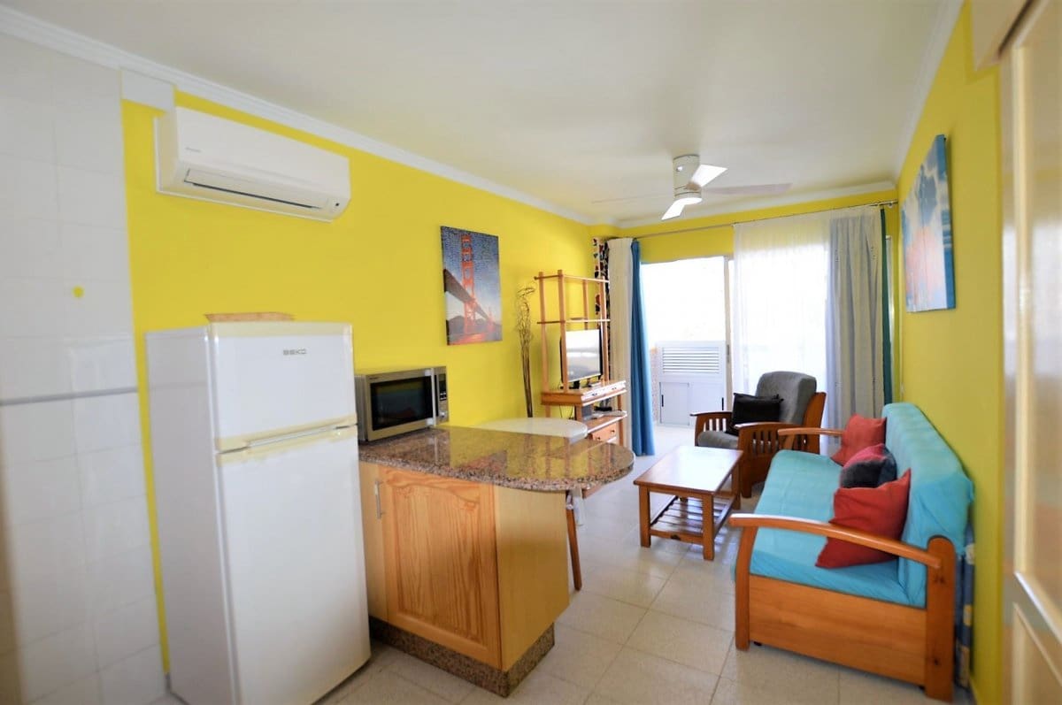 Appartement de 1 chambre à louer à Playa del Ingles avec piscine - 1 100 € (Ref: 4464088)