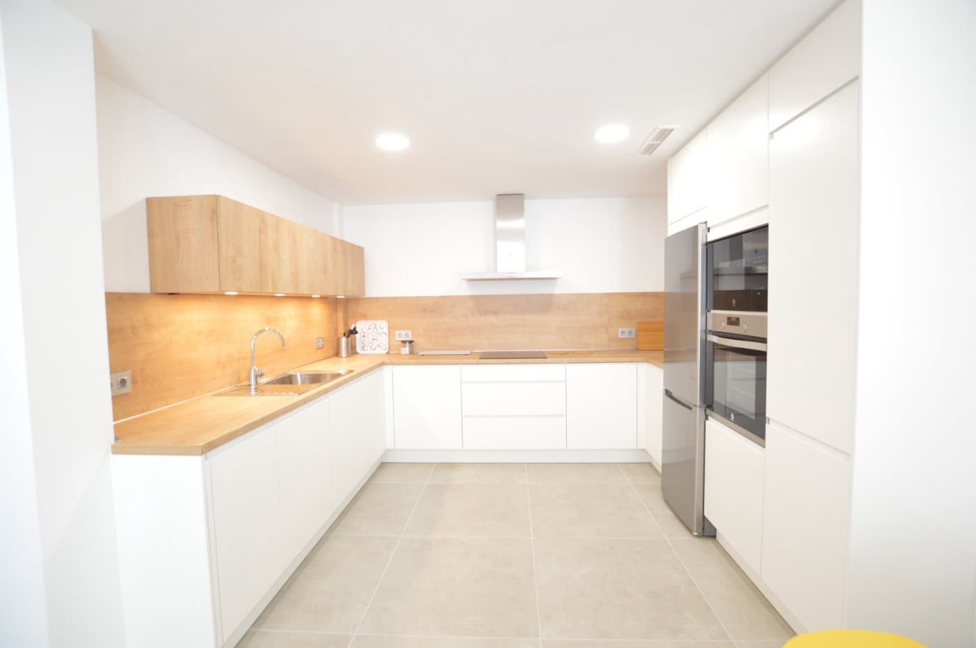 Appartement de 2 chambres à louer à San Bartolome de Tirajana - 1 050 € (Ref: 6265010)