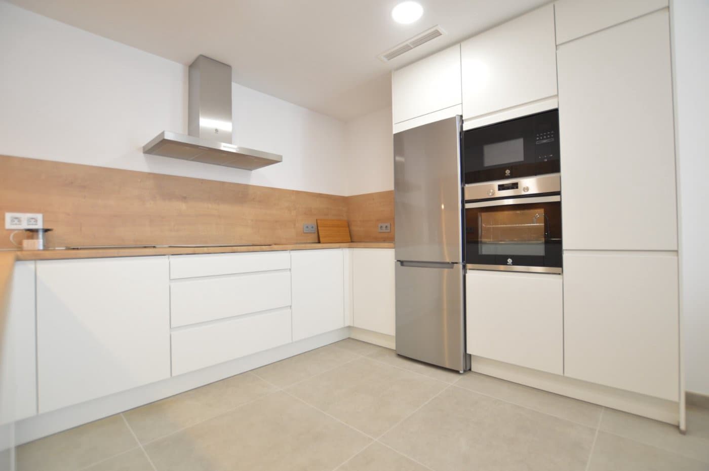 Appartement de 2 chambres à louer à San Bartolome de Tirajana - 1 050 € (Ref: 6265010)