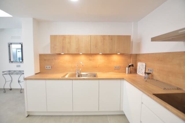 Appartement de 2 chambres à louer à San Bartolomé de Tirajana - 1 050 € (Ref: 6265010)