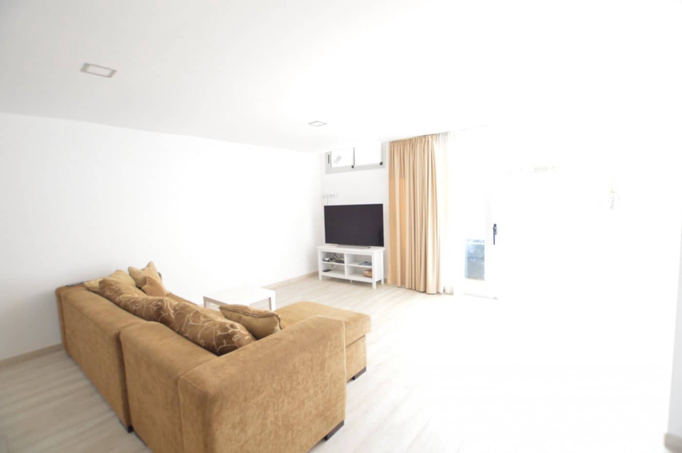 2 soveværelse Lejlighed til leje i San Agustin med swimmingpool - € 1.500 (Ref: 6306708)