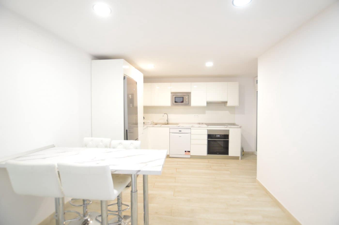 2 soveværelse Lejlighed til leje i San Agustin med swimmingpool - € 1.500 (Ref: 6306708)