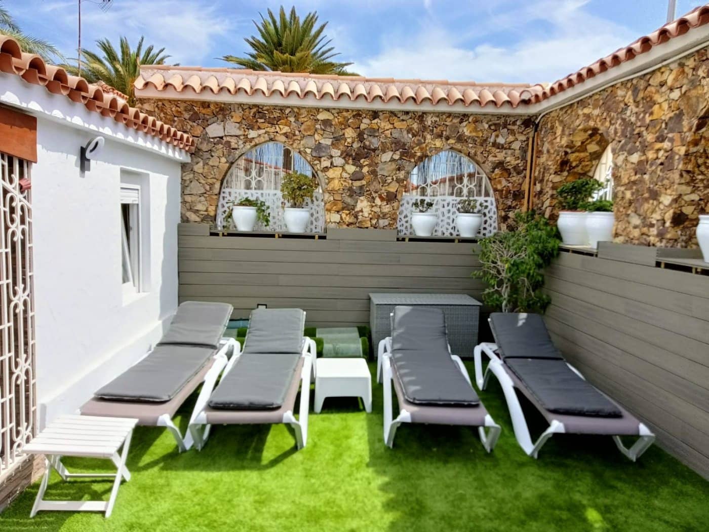3 soveværelse Villa til leje i Playa del Ingles med swimmingpool - € 2.500 (Ref: 6382220)