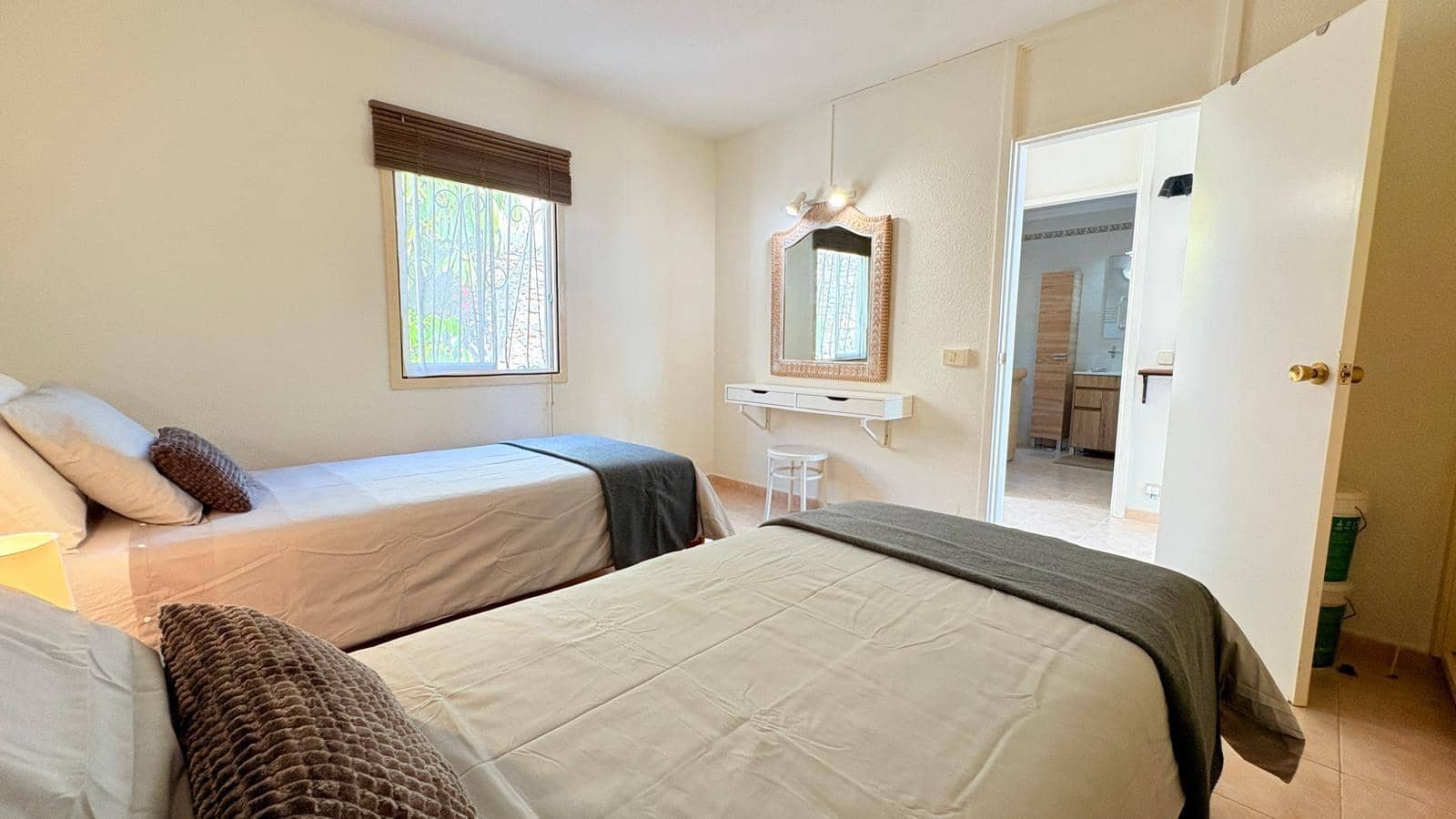 2 quarto Bungalow para arrendar em San Agustin com piscina - 1 900 € (Ref: 7115718)