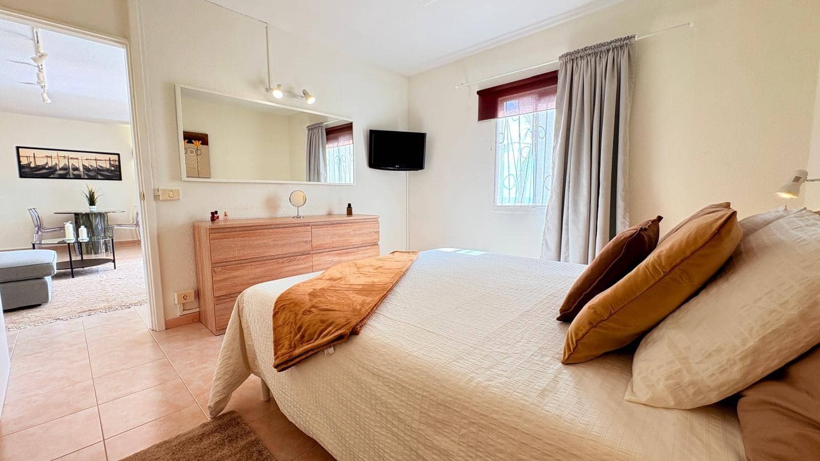 2 quarto Bungalow para arrendar em San Agustin com piscina - 1 900 € (Ref: 7115718)