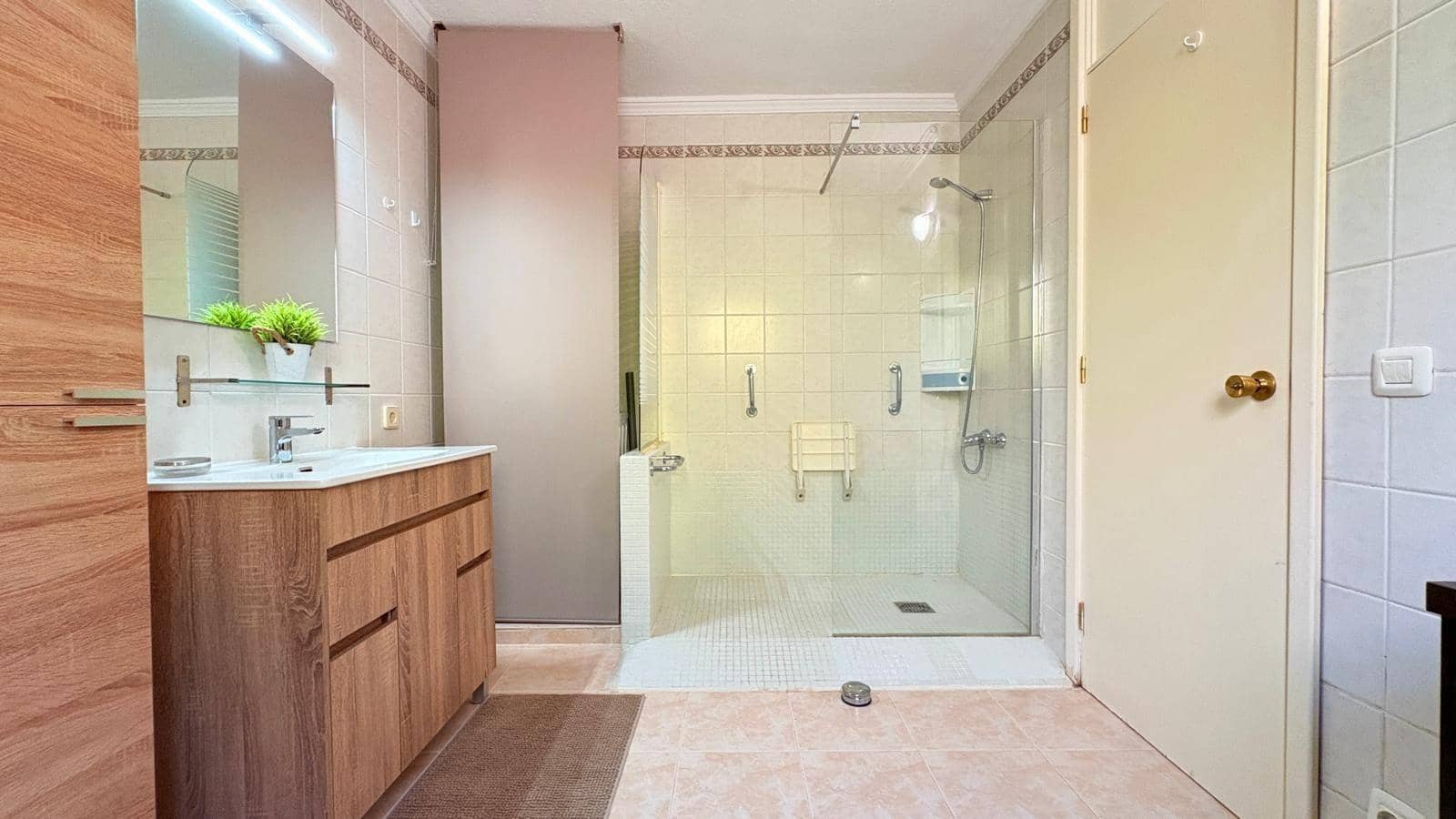 2 quarto Bungalow para arrendar em San Agustin com piscina - 1 900 € (Ref: 7115718)