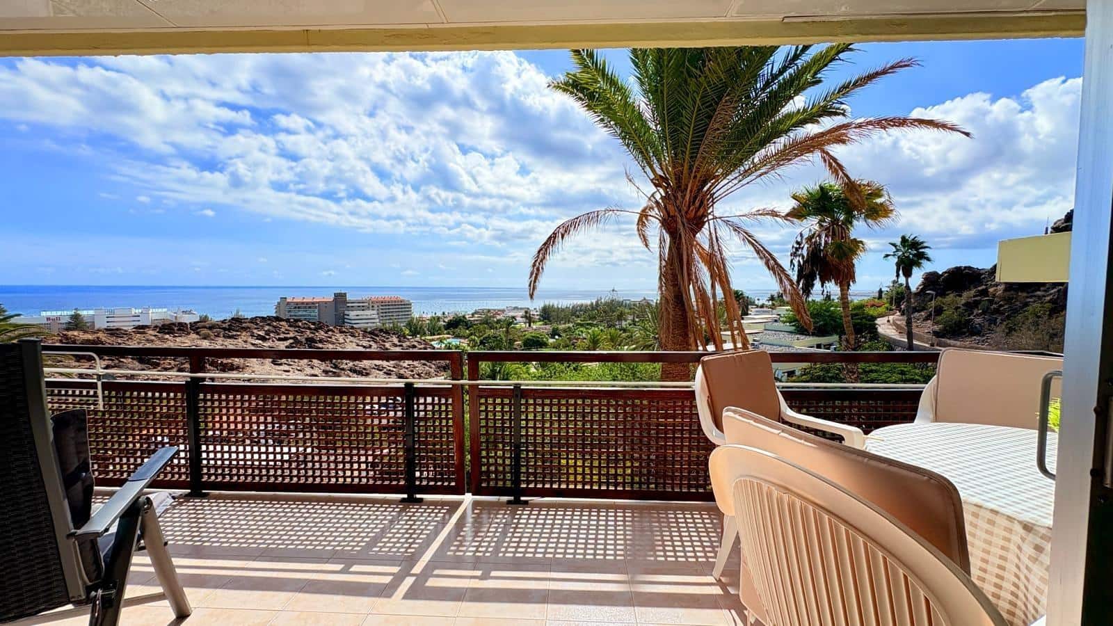 2 quarto Bungalow para arrendar em San Agustin com piscina - 1 900 € (Ref: 7115718)