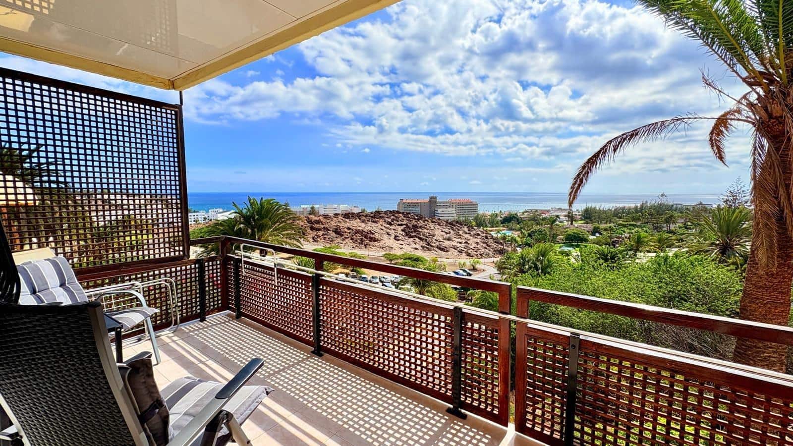 2 quarto Bungalow para arrendar em San Agustin com piscina - 1 900 € (Ref: 7115718)