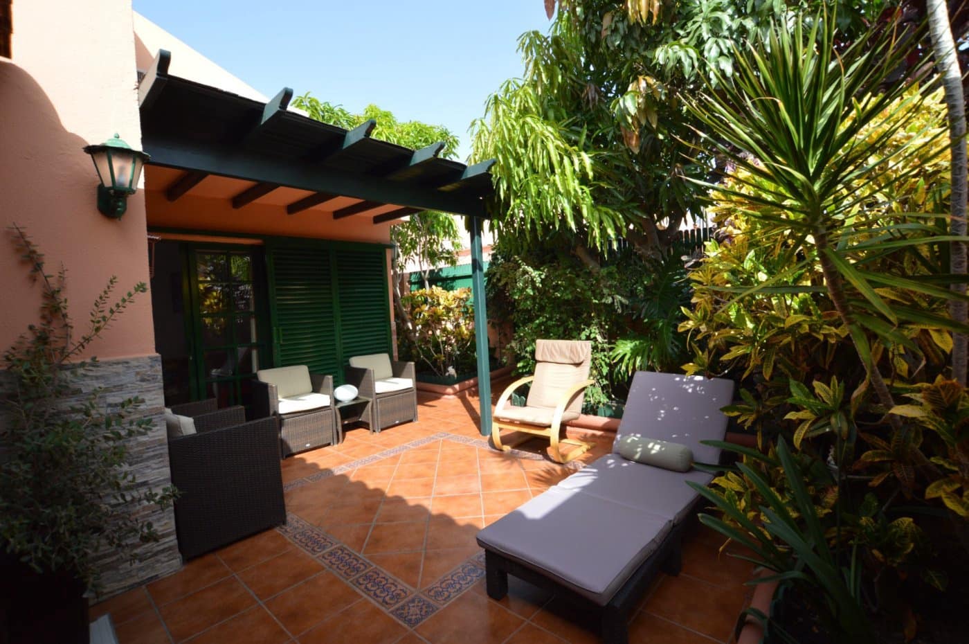 1 quarto Bungalow para arrendar em Sonneland com piscina - 1 000 € (Ref: 7199949)