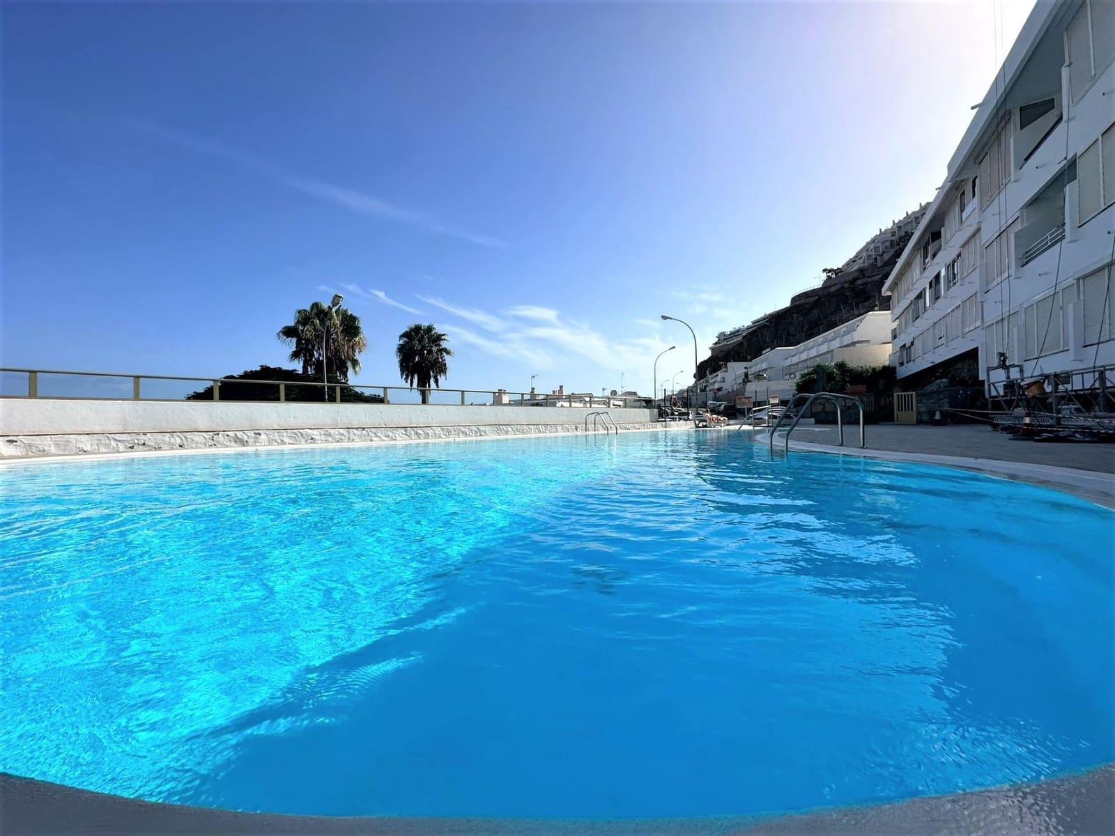 Estúdio para arrendar em Puerto Rico com piscina - 850 € (Ref: 7767751)