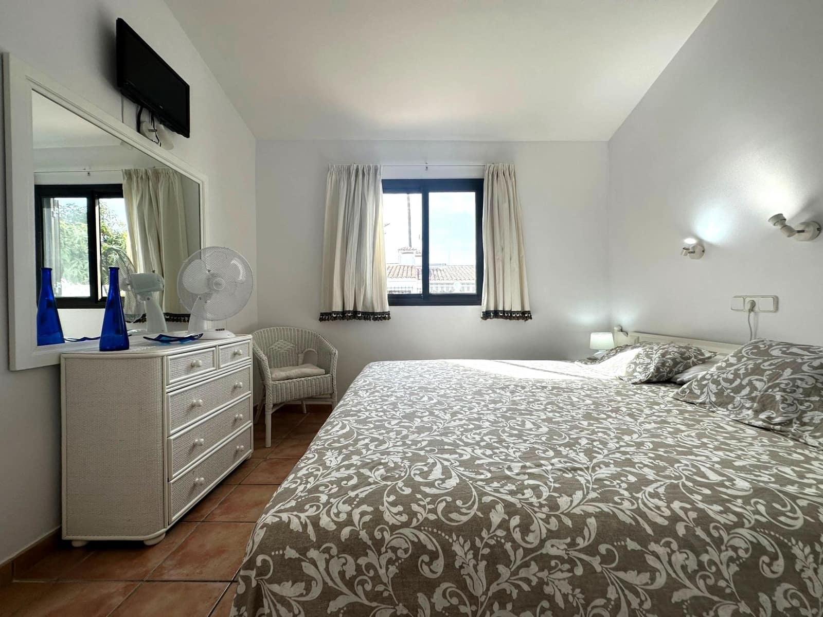 2 slaapkamer Bungalow te huur in Playa del Ingles met zwembad - € 1.700 (Ref: 7916374)