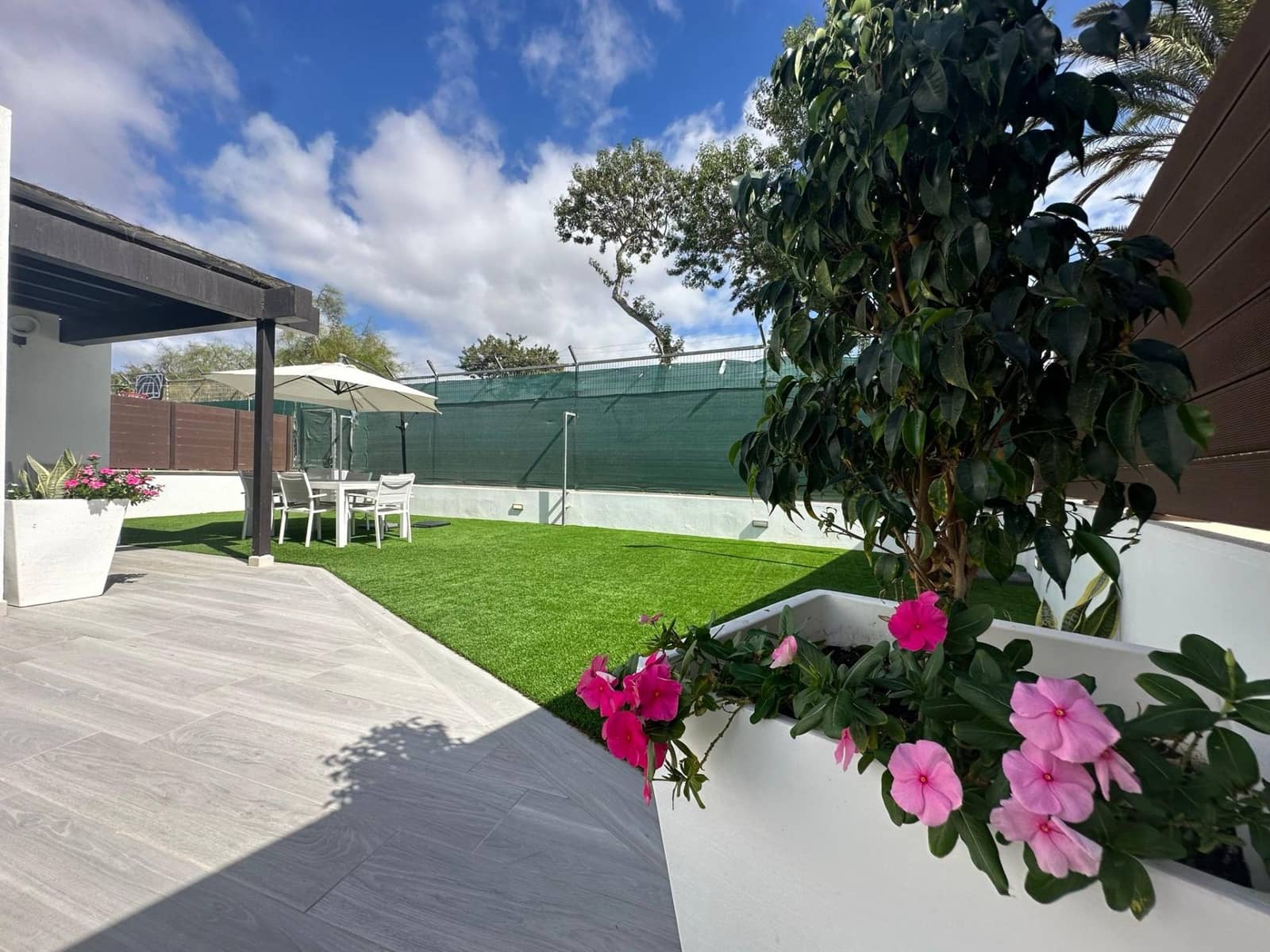 2 bedroom Bungalow for rent in Campo Internacional with pool - € 1,500 (Ref: 7916375)