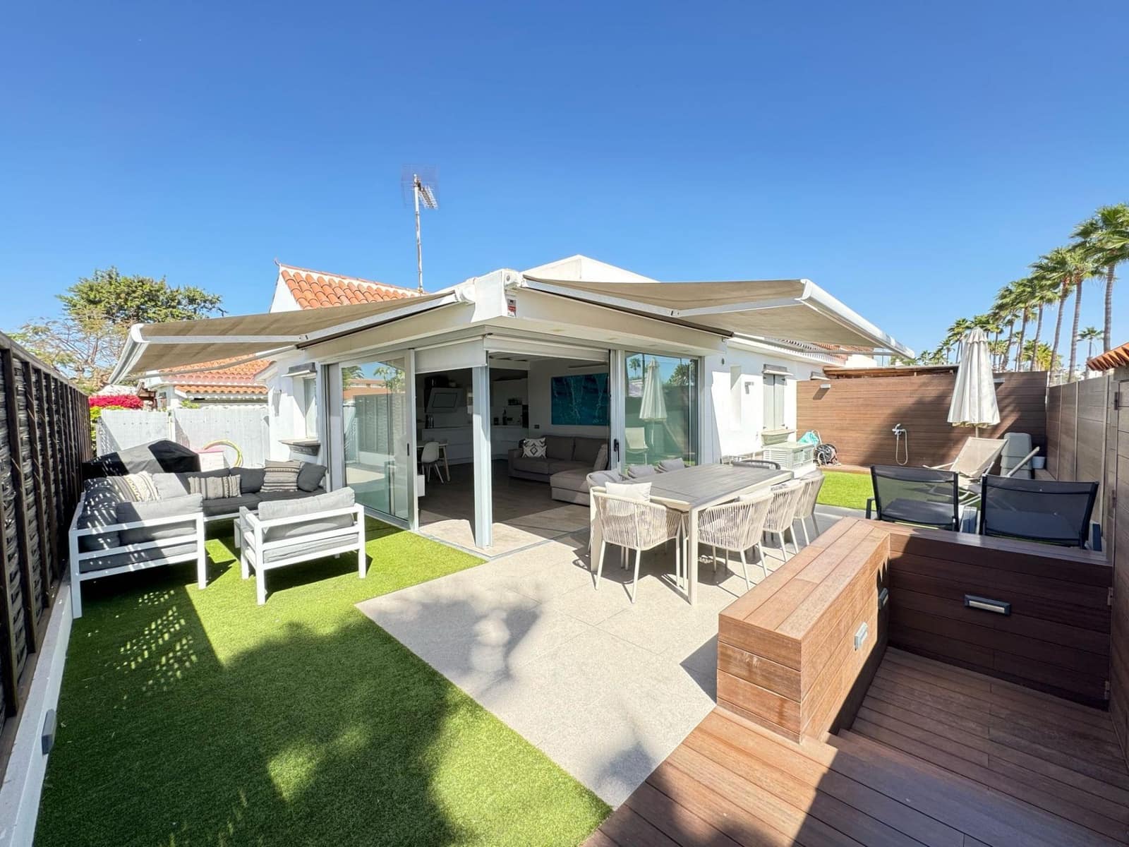 3 soveværelse Bungalow til leje i Campo Internacional med swimmingpool - € 2.800 (Ref: 8131326)