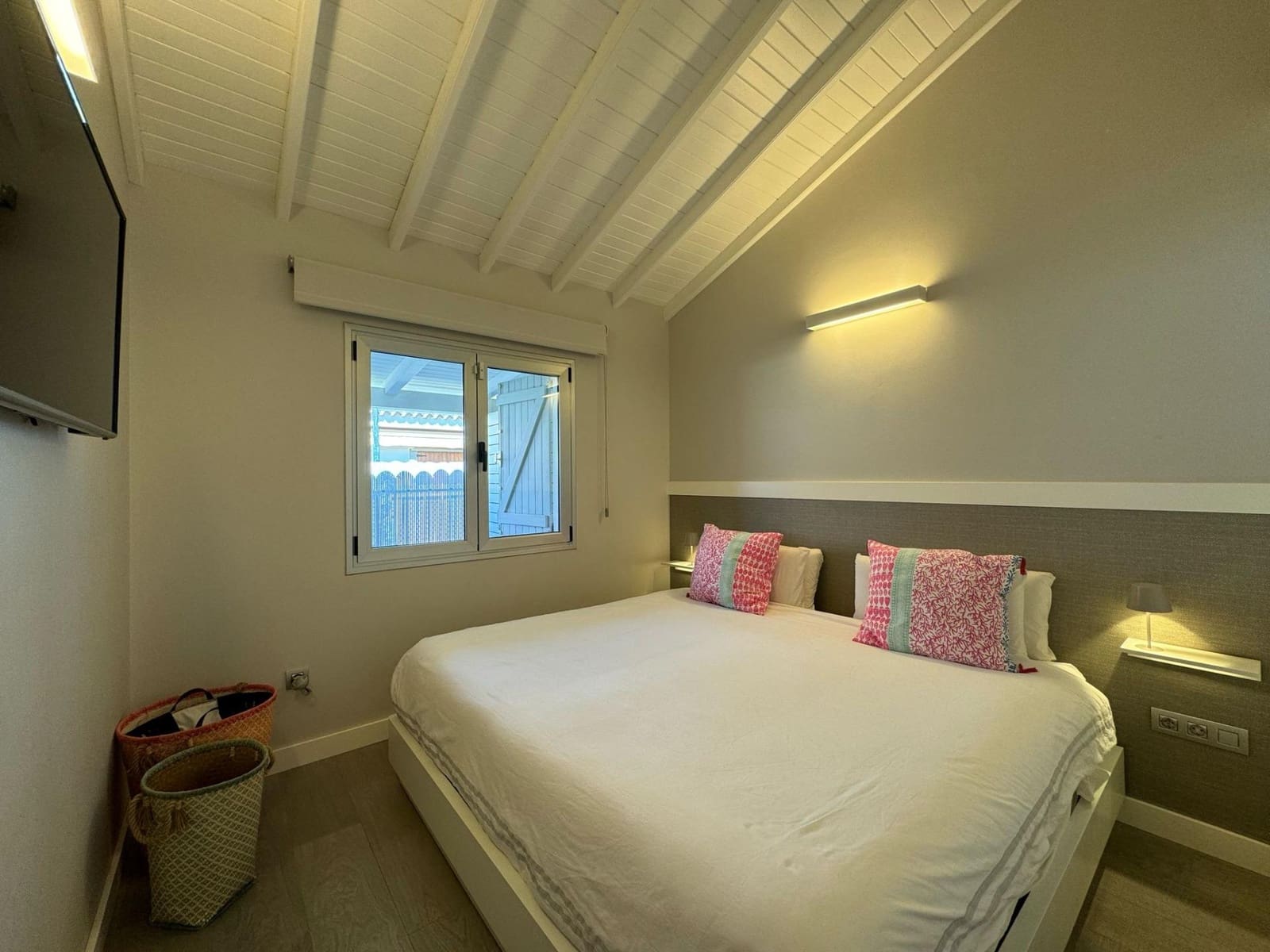 3 soveværelse Bungalow til leje i Campo Internacional med swimmingpool - € 2.800 (Ref: 8131326)