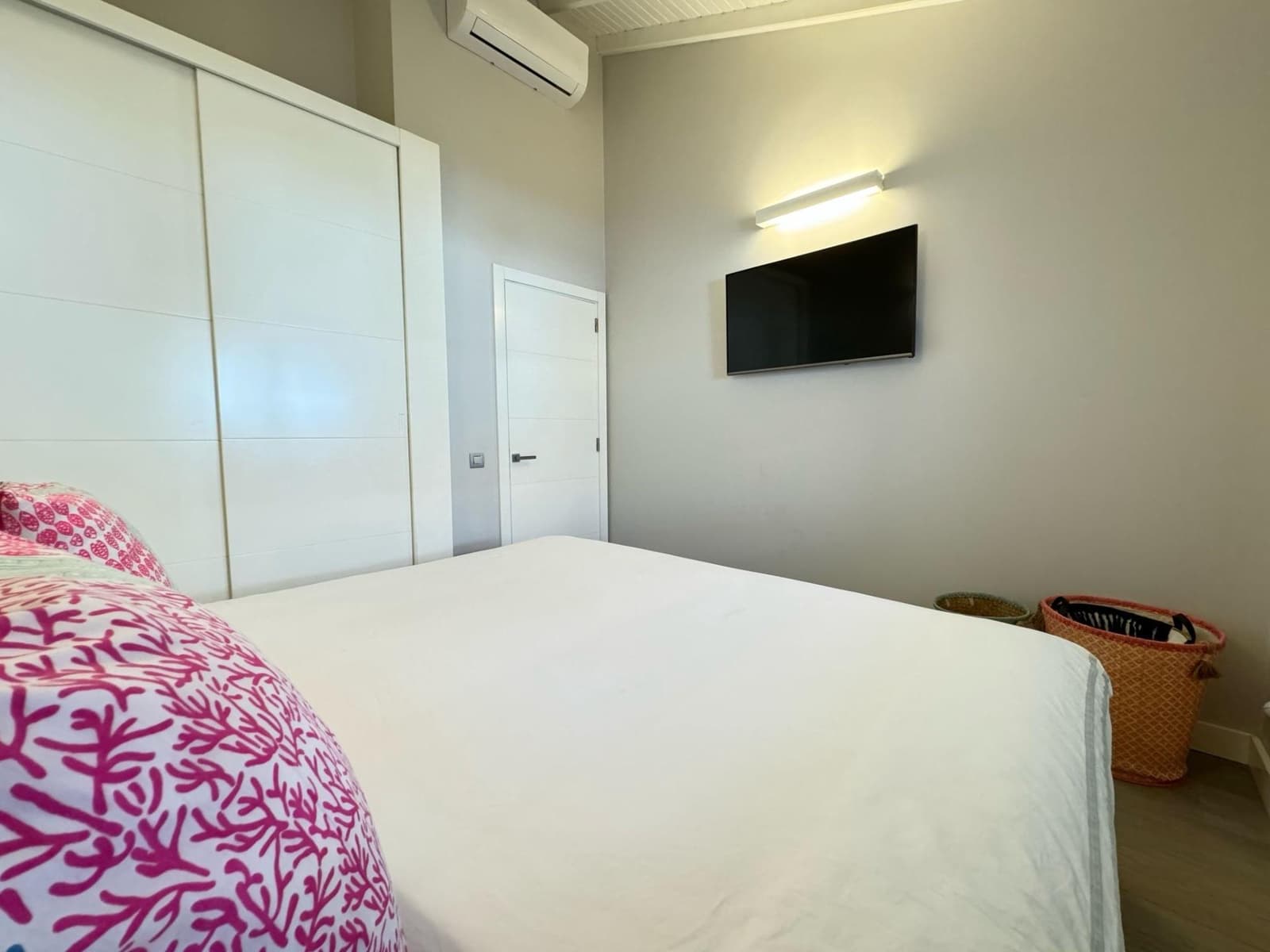 3 soveværelse Bungalow til leje i Campo Internacional med swimmingpool - € 2.800 (Ref: 8131326)