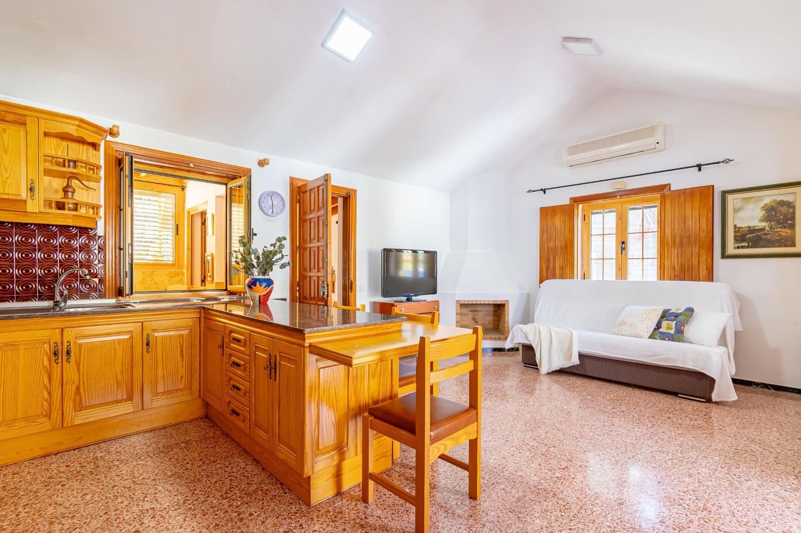 6 bedroom Finca/Country House for sale in Fataga - € 399,000 (Ref: 8213518)