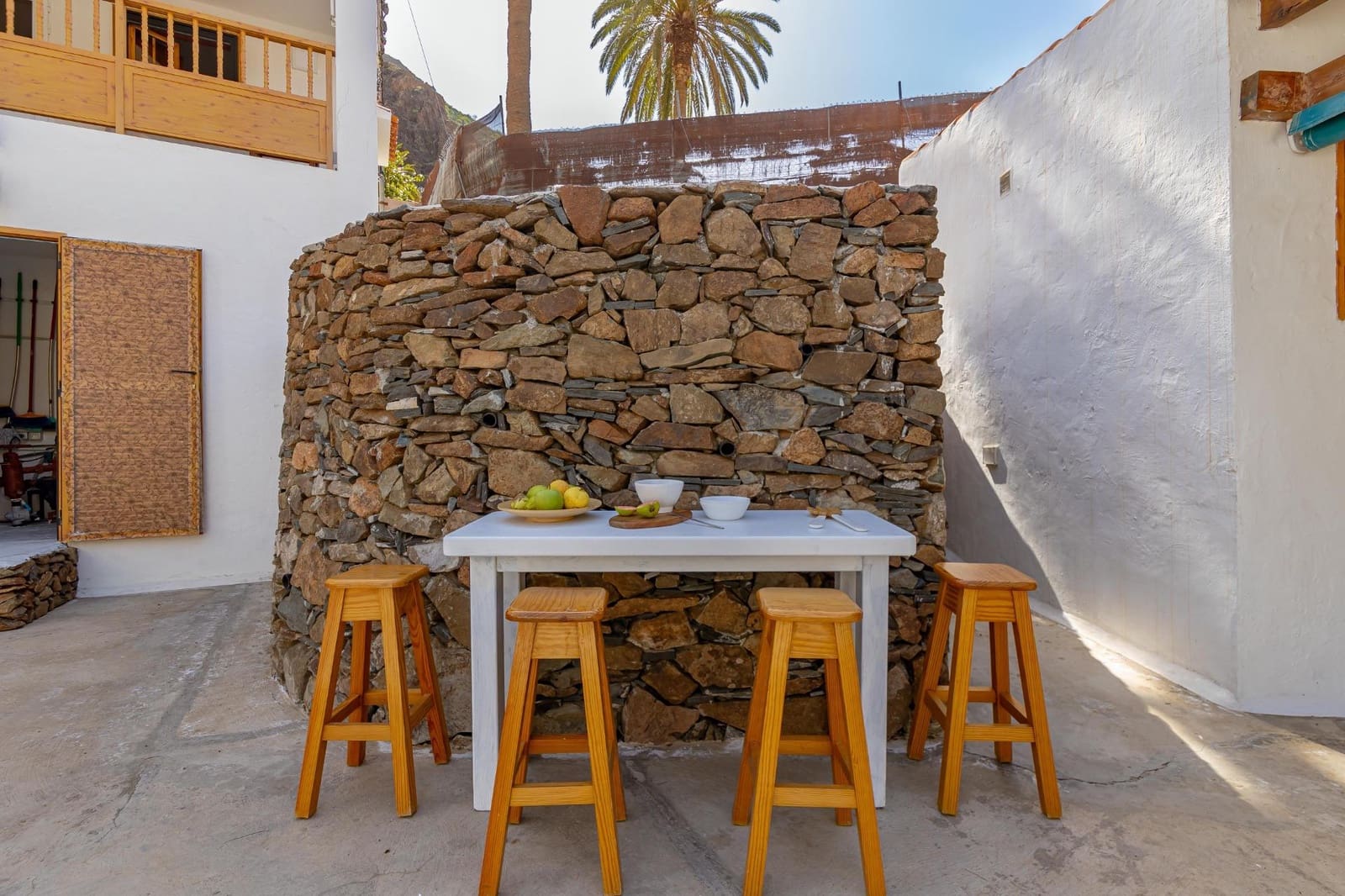 6 bedroom Finca/Country House for sale in Fataga - € 399,000 (Ref: 8213518)