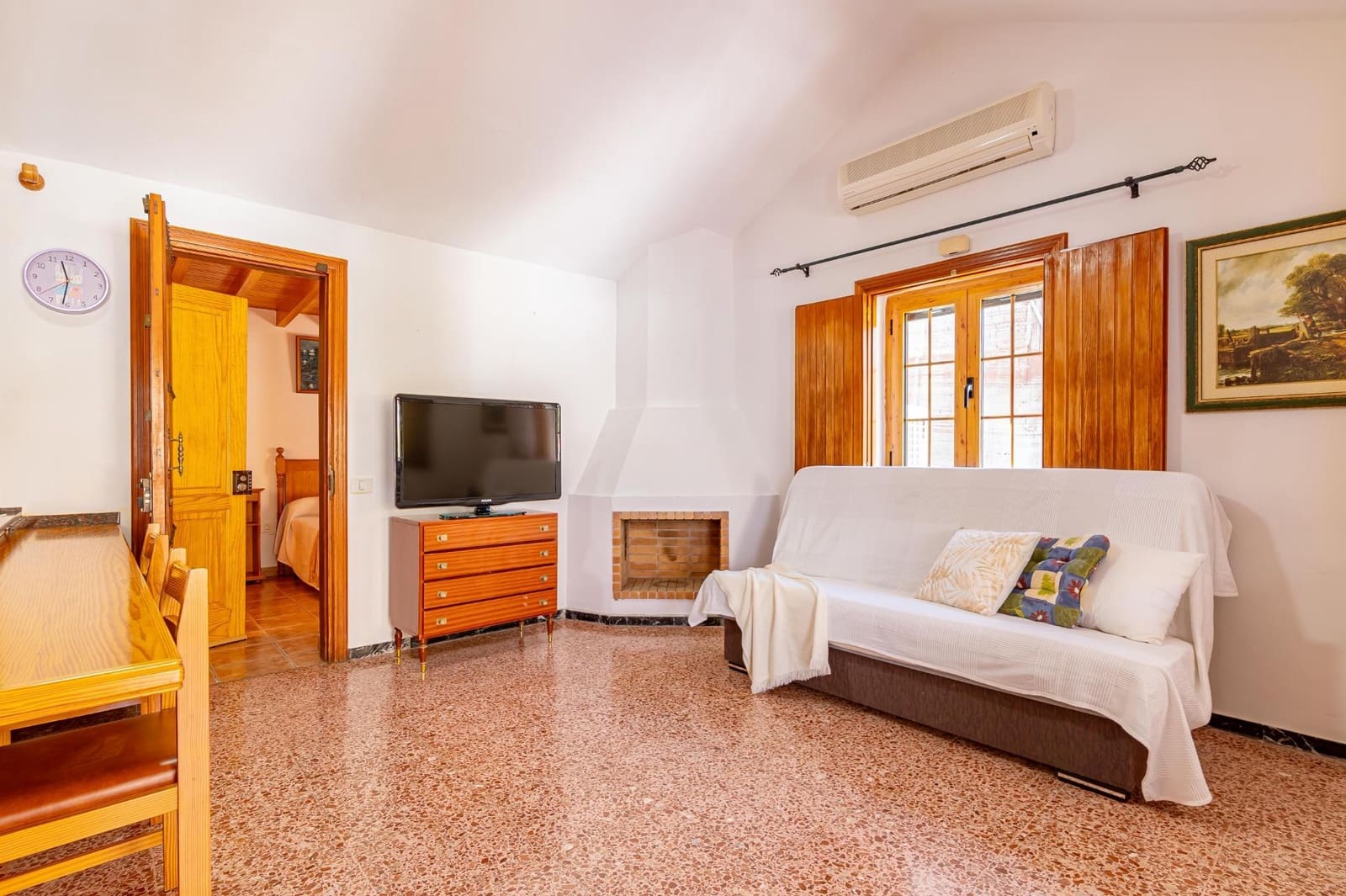 6 bedroom Finca/Country House for sale in Fataga - € 399,000 (Ref: 8213518)